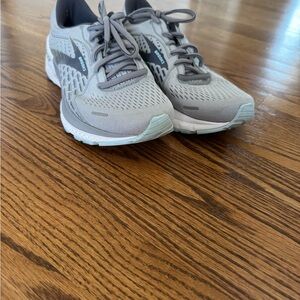 Brooks Gray and White Running Shoes